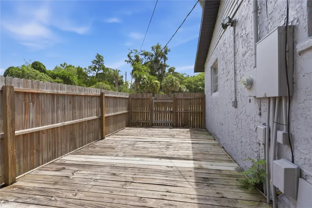 210 Winslow Avenue Deland FL 32724