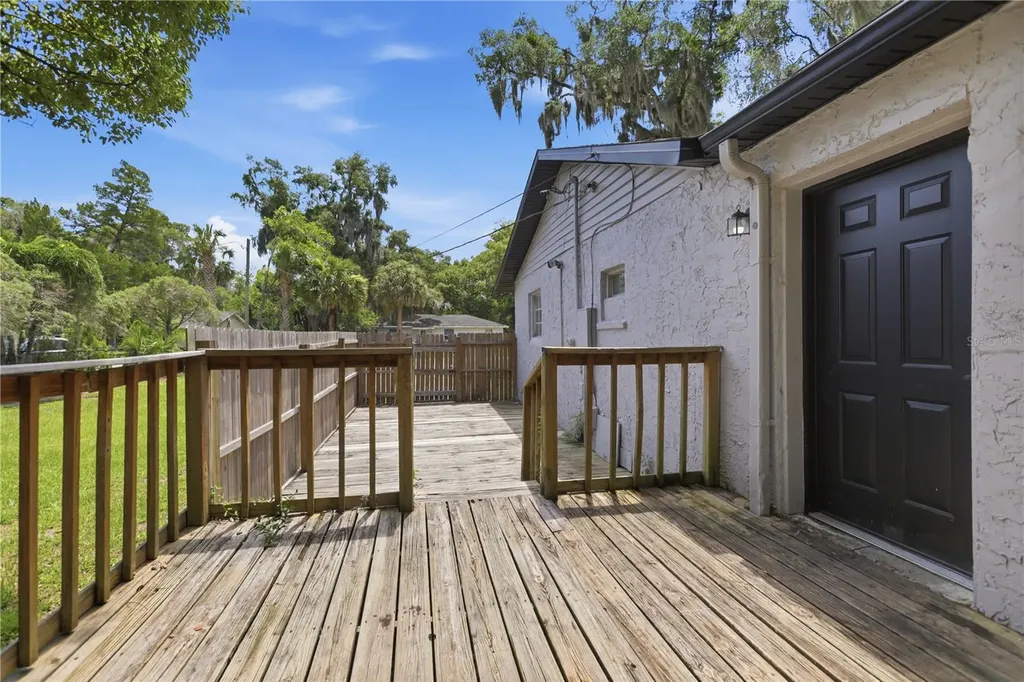 210 Winslow Avenue Deland FL 32724