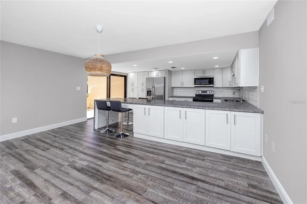 7510 Sunshine Skyway Lane S St Petersburg FL 33711