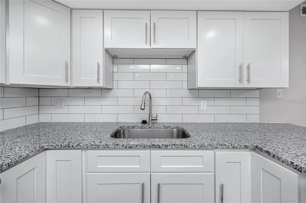7510 Sunshine Skyway Lane S St Petersburg FL 33711