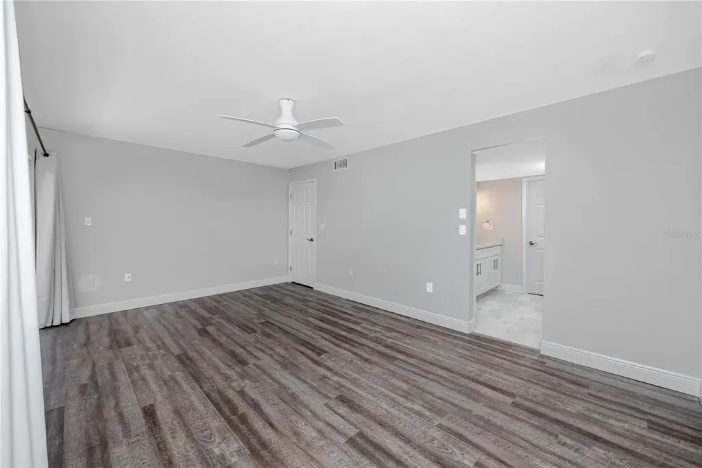7510 Sunshine Skyway Lane S St Petersburg FL 33711