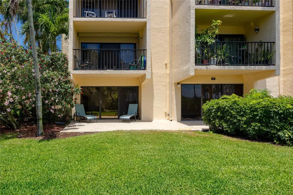 7510 Sunshine Skyway Lane S St Petersburg FL 33711