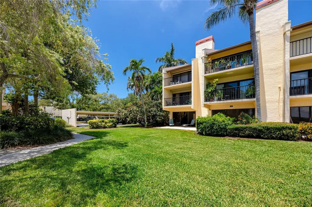 7510 Sunshine Skyway Lane S St Petersburg FL 33711