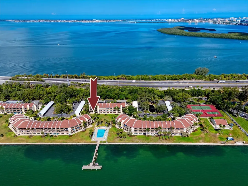 7510 Sunshine Skyway Lane S St Petersburg FL 33711
