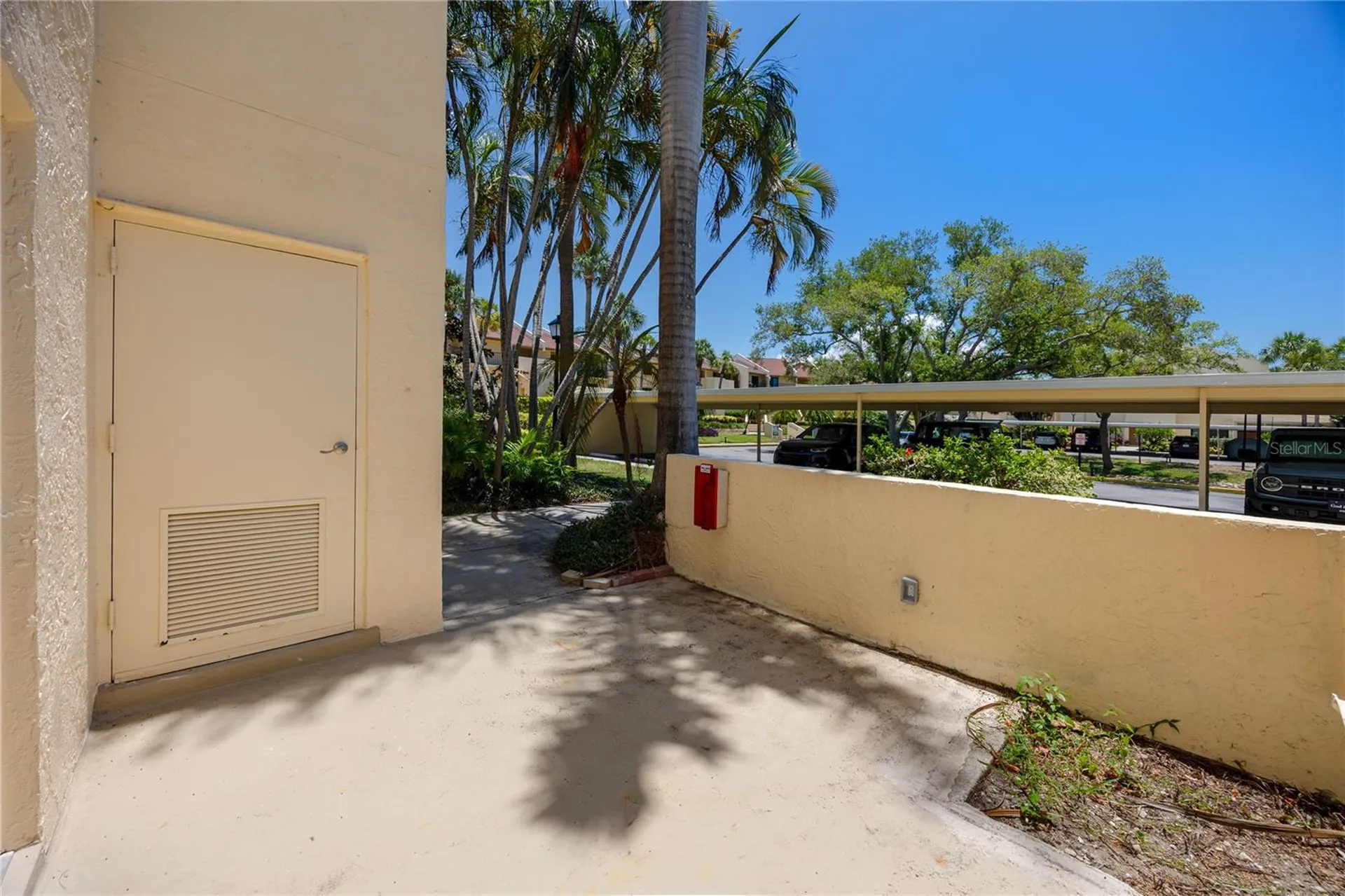7510 Sunshine Skyway Lane S St Petersburg FL 33711
