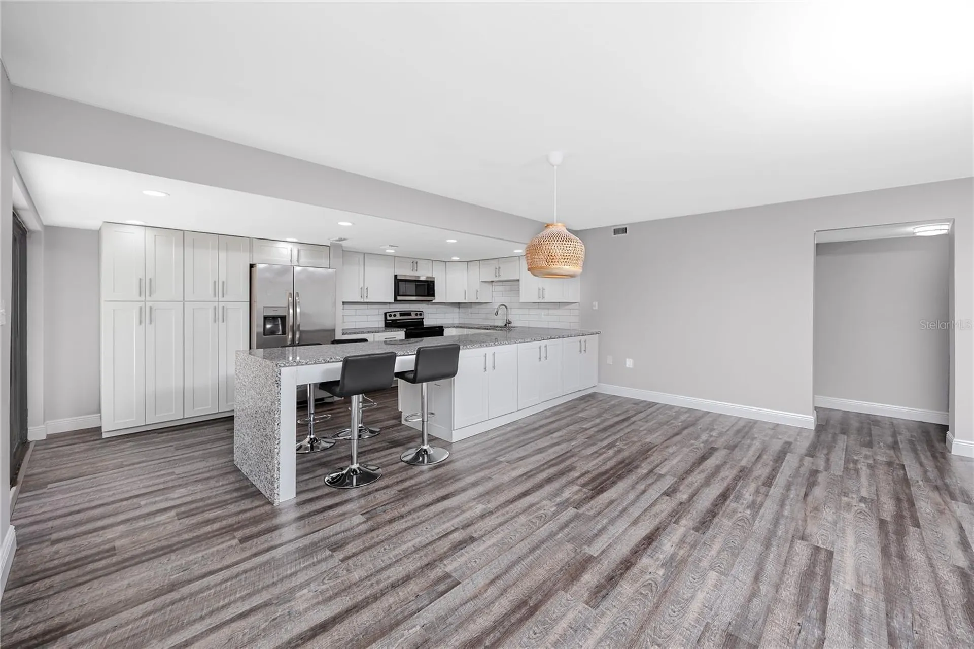 7510 Sunshine Skyway Lane S St Petersburg FL 33711