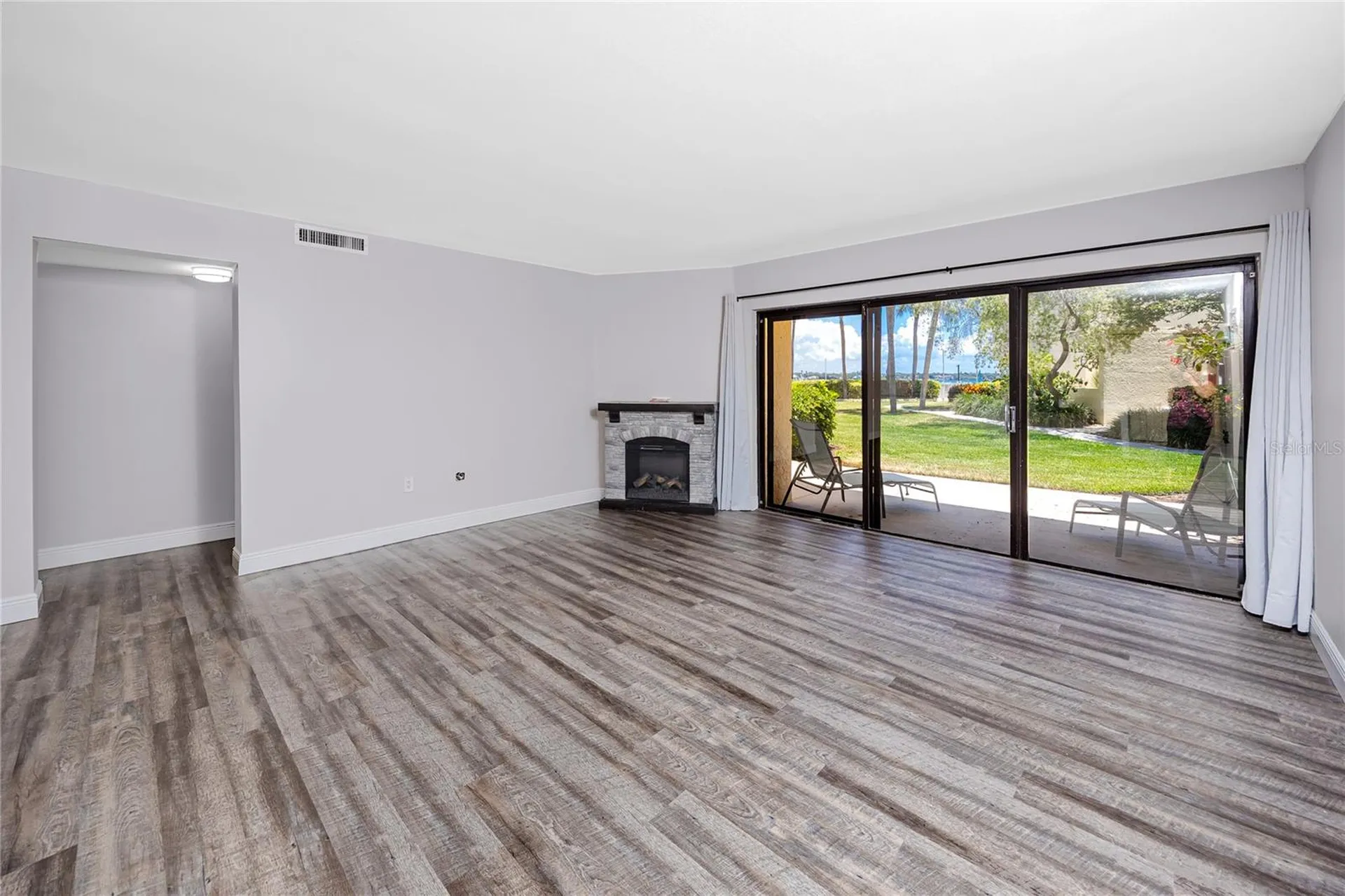 7510 Sunshine Skyway Lane S St Petersburg FL 33711