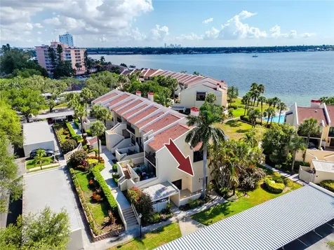 7510 Sunshine Skyway Lane S St Petersburg FL 33711