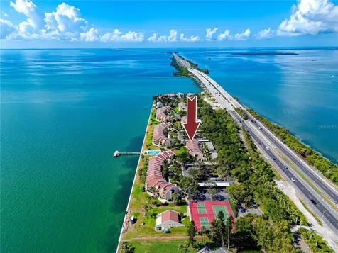 7510 Sunshine Skyway Lane S St Petersburg FL 33711