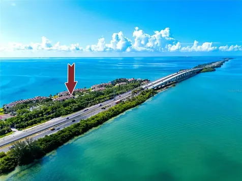 7510 Sunshine Skyway Lane S St Petersburg FL 33711