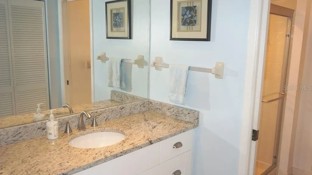 4606 Weybridge Sarasota FL 34235
