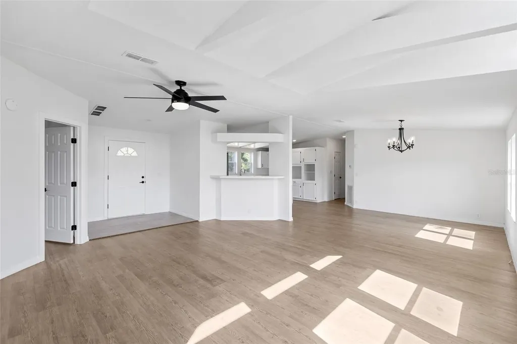 8531 Semmes Street Zephyrhills FL 33540