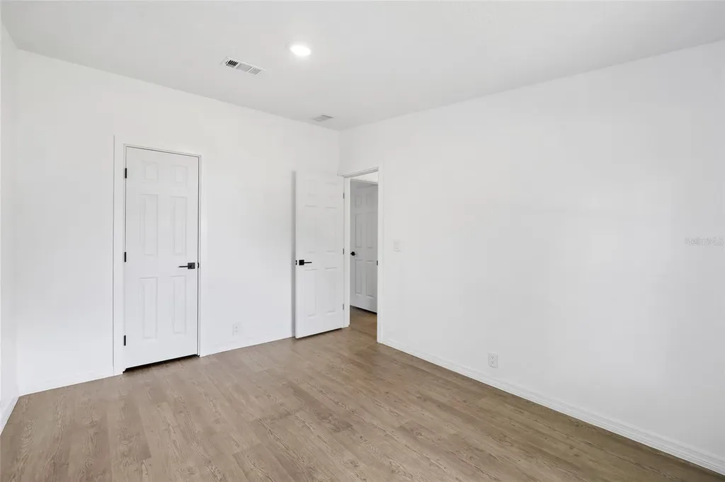 8531 Semmes Street Zephyrhills FL 33540