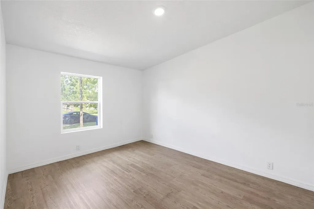 8531 Semmes Street Zephyrhills FL 33540