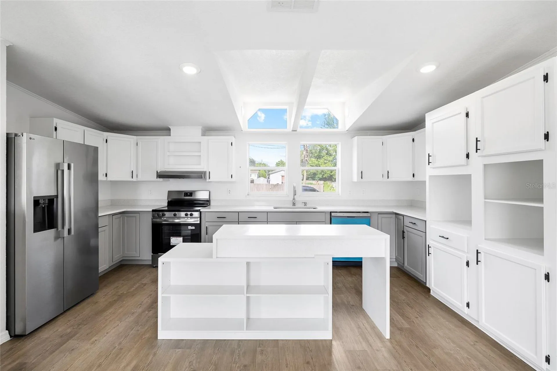 8531 Semmes Street Zephyrhills FL 33540