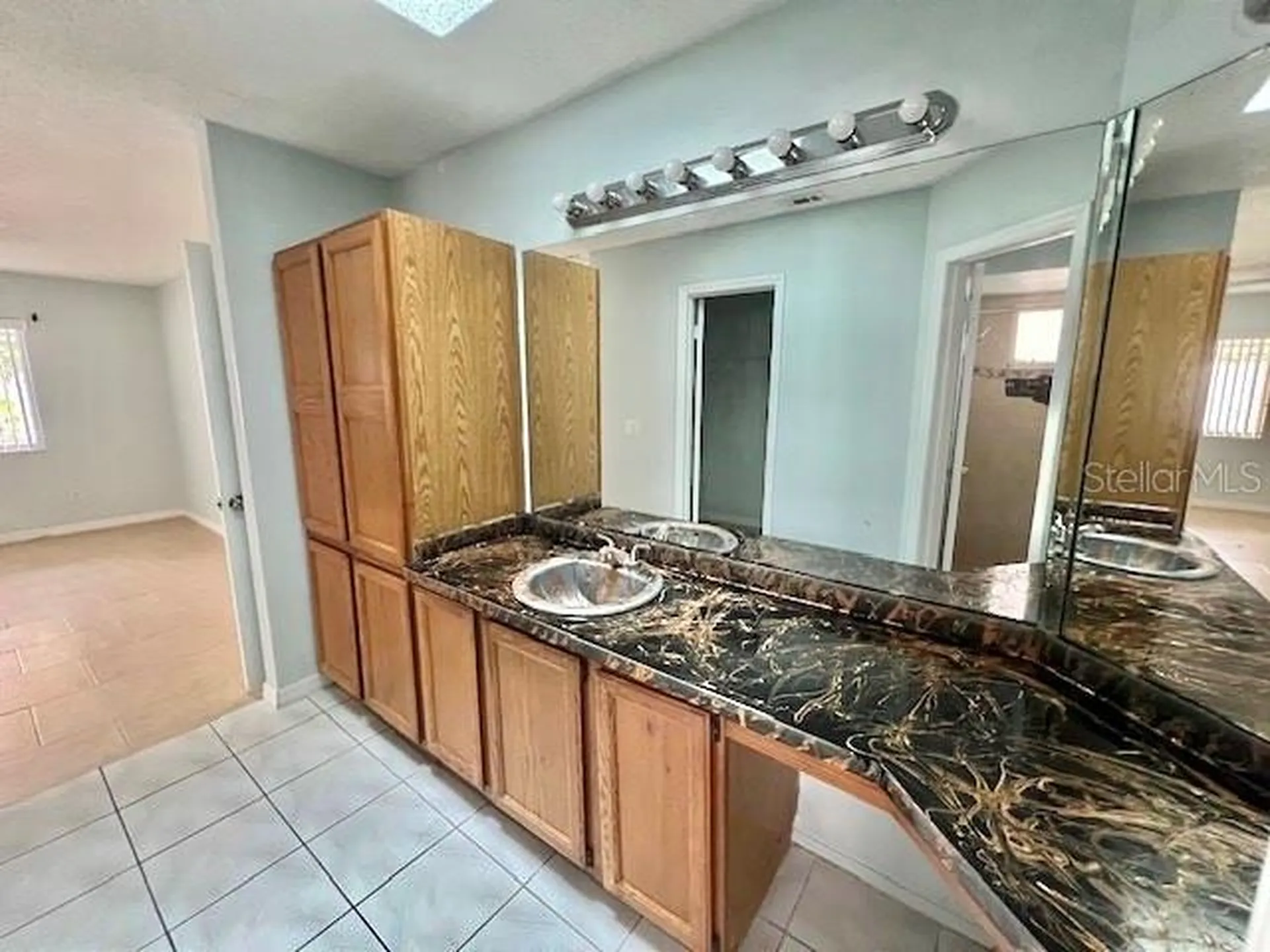 208 Coral Reef Circle Kissimmee FL 34743