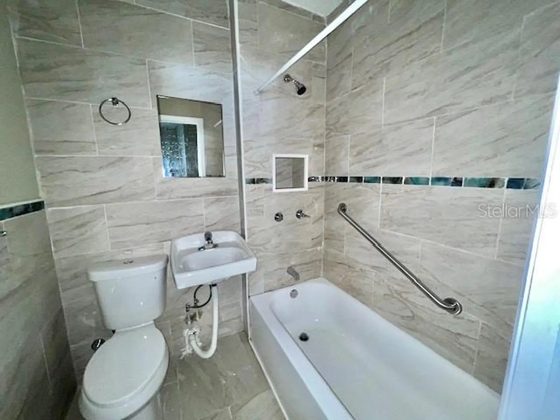 208 Coral Reef Circle Kissimmee FL 34743