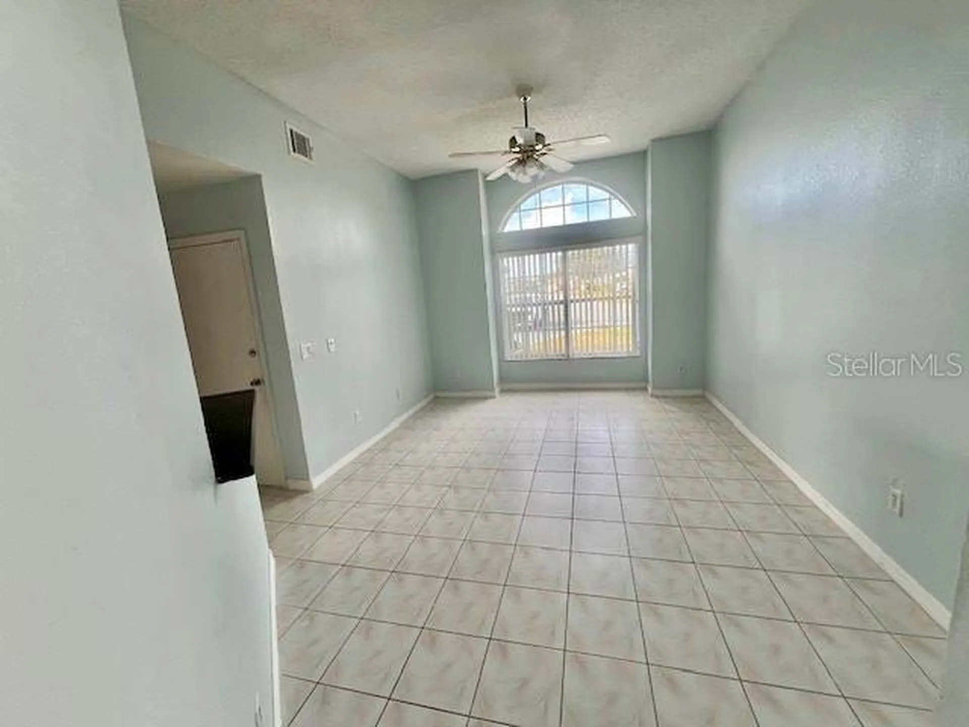 208 Coral Reef Circle Kissimmee FL 34743