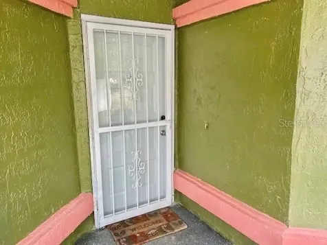 208 Coral Reef Circle Kissimmee FL 34743