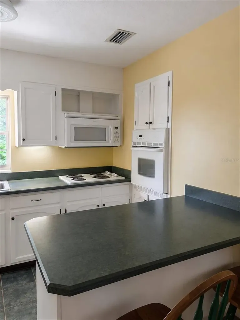 735 Overhill Road Deland FL 32720