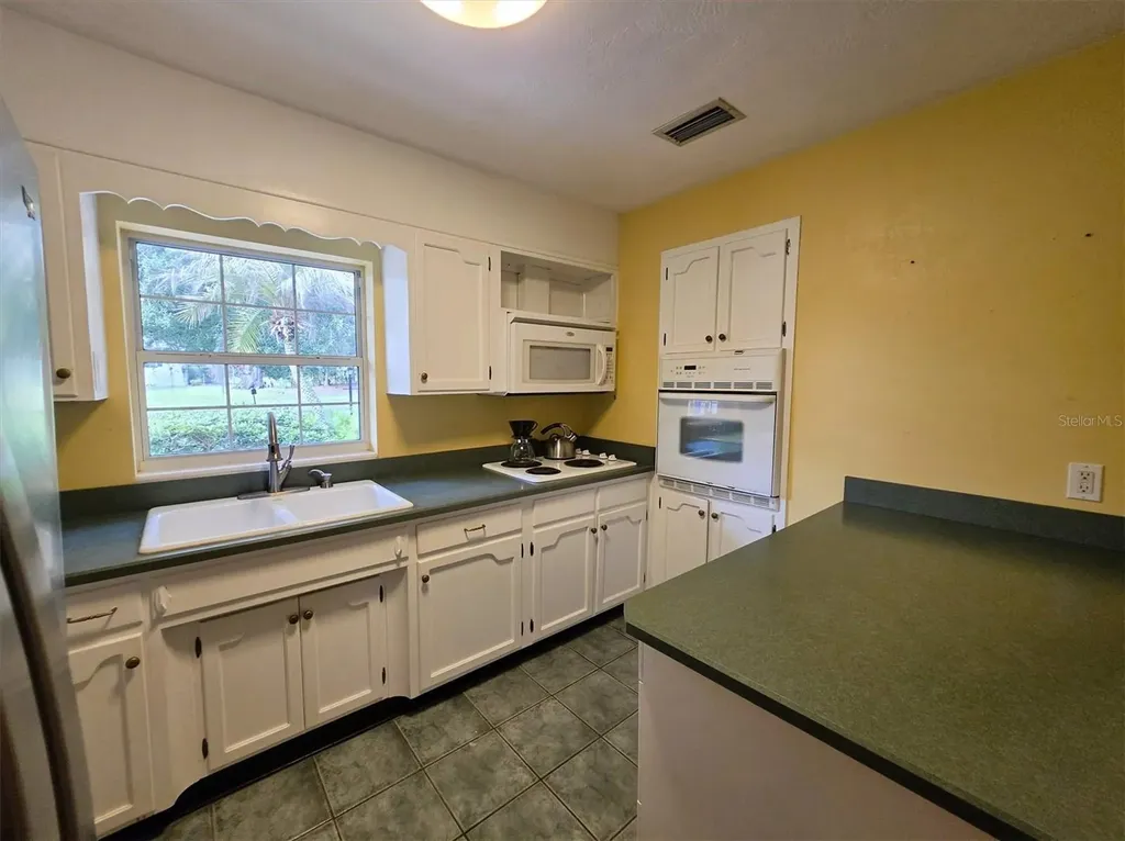 735 Overhill Road Deland FL 32720