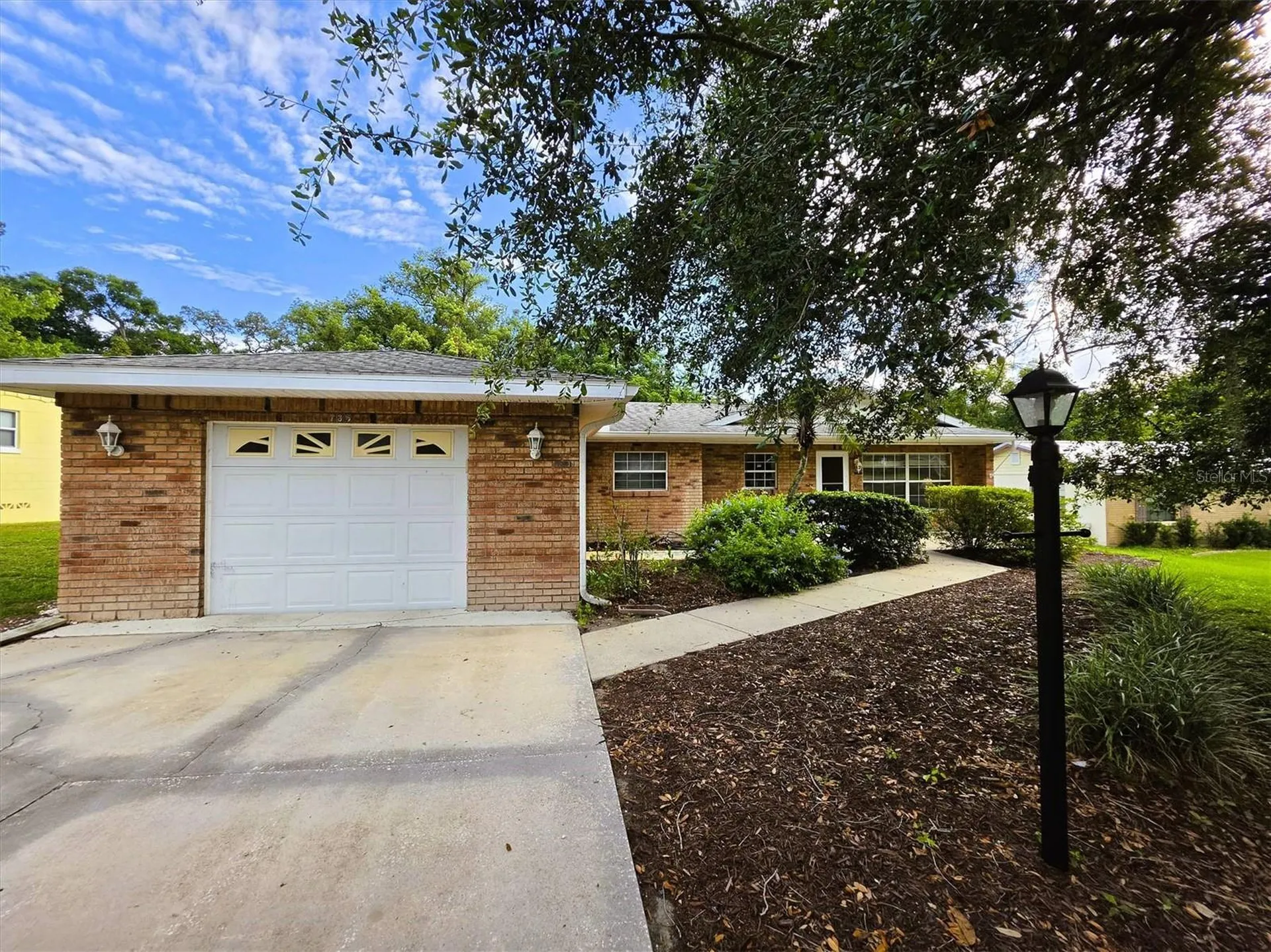 735 Overhill Road Deland FL 32720