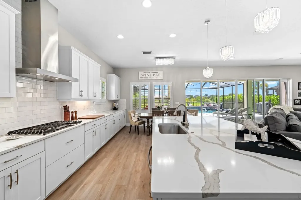 7631 Paradiso Drive Apollo Beach FL 33572