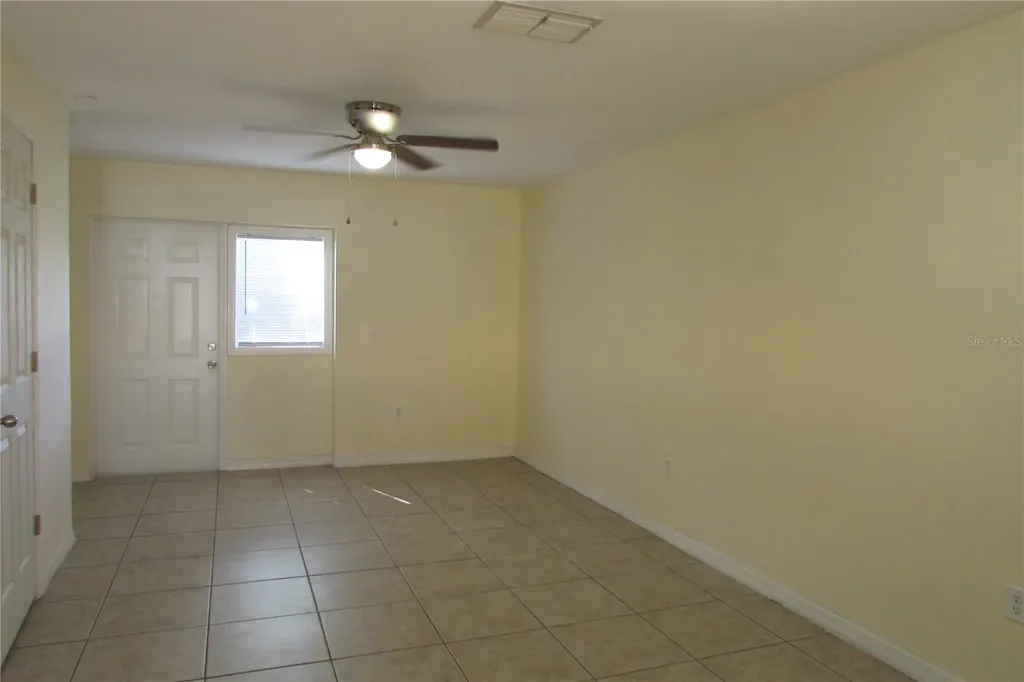 261 Autumn Lane Kissimmee FL 34743