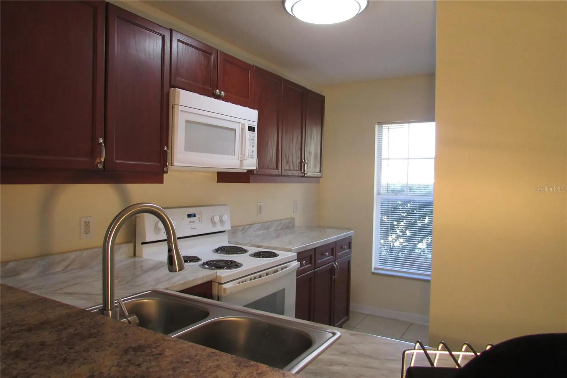 261 Autumn Lane Kissimmee FL 34743