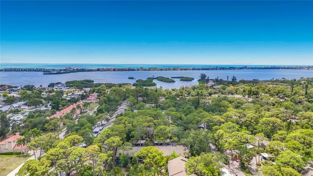 1715 Pelican Cove Road Sarasota FL 34231
