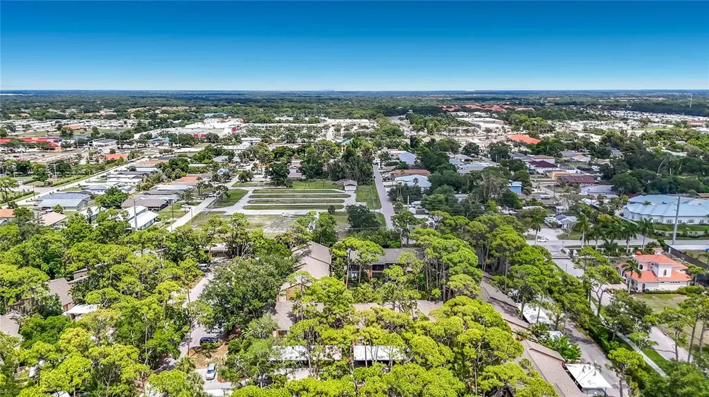 1715 Pelican Cove Road Sarasota FL 34231