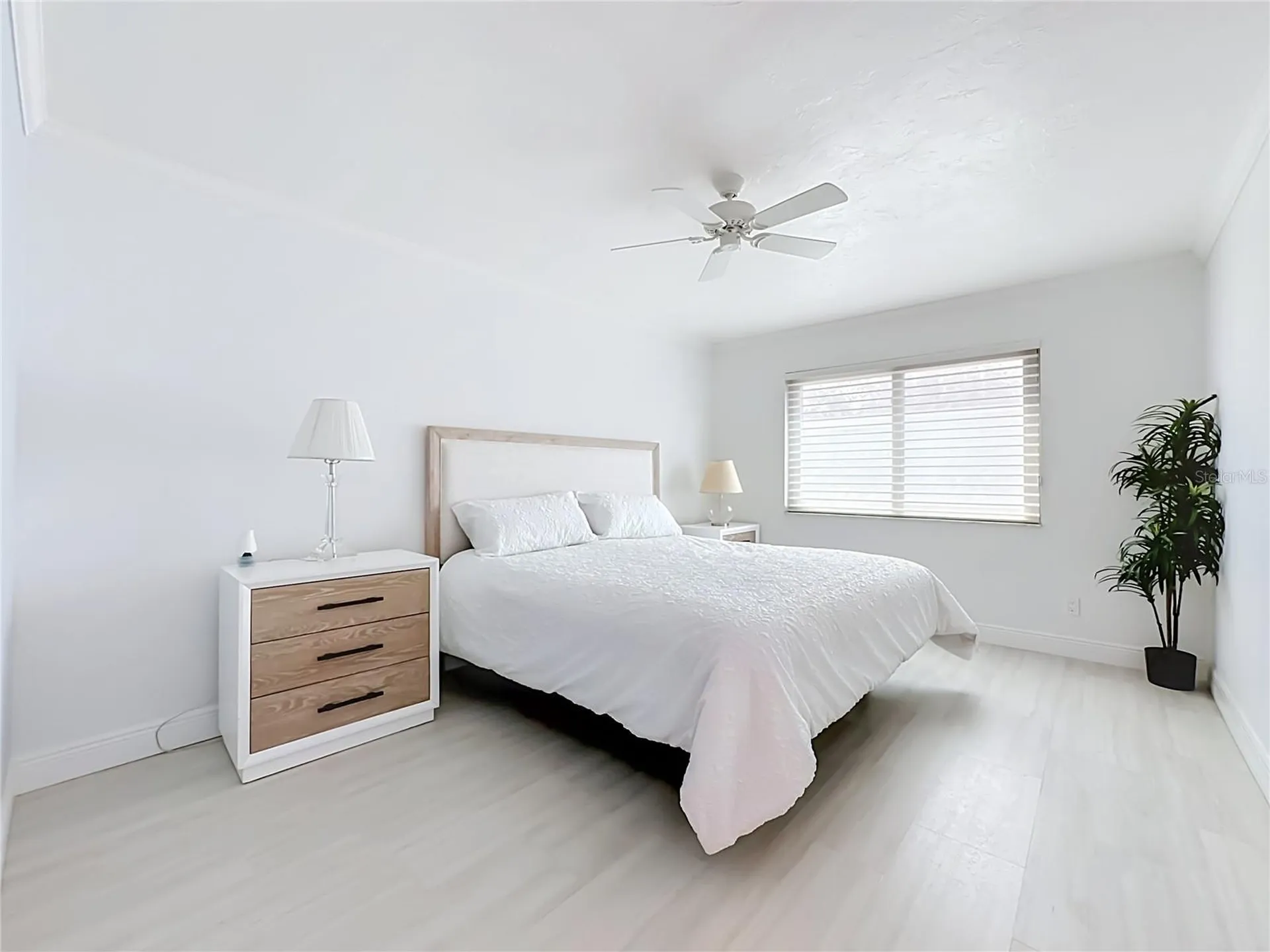 1715 Pelican Cove Road Sarasota FL 34231