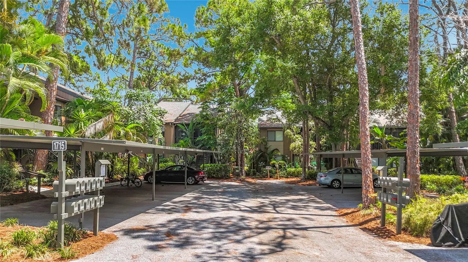 1715 Pelican Cove Road Sarasota FL 34231