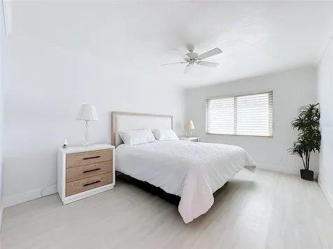 1715 Pelican Cove Road Sarasota FL 34231