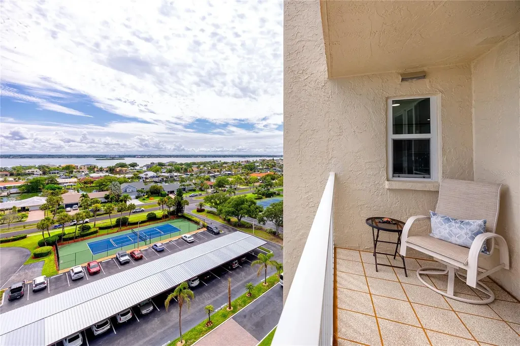 736 Island Way Clearwater Beach FL 33767