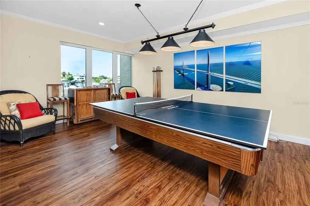 736 Island Way Clearwater Beach FL 33767