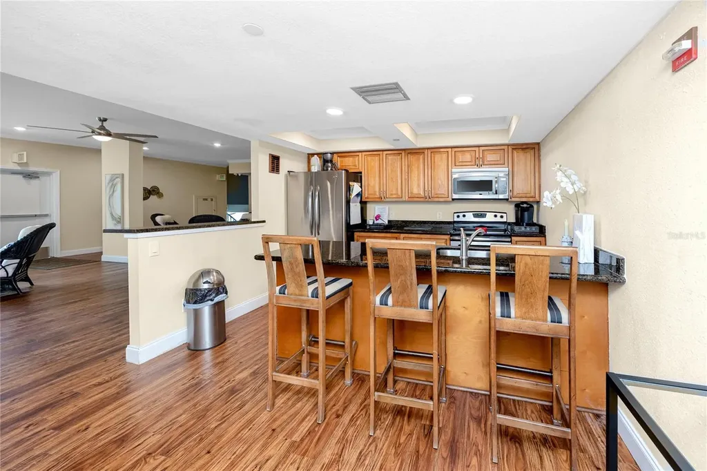 736 Island Way Clearwater Beach FL 33767