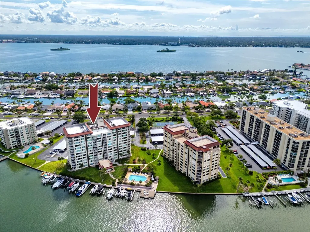736 Island Way Clearwater Beach FL 33767