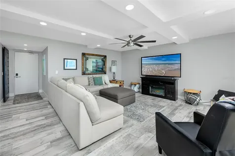 736 Island Way Clearwater Beach FL 33767