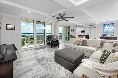736 Island Way Clearwater Beach FL 33767