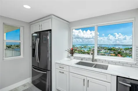 736 Island Way Clearwater Beach FL 33767