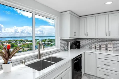 736 Island Way Clearwater Beach FL 33767