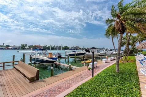 736 Island Way Clearwater Beach FL 33767