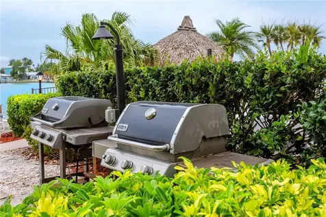 736 Island Way Clearwater Beach FL 33767