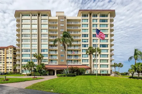 736 Island Way Clearwater Beach FL 33767