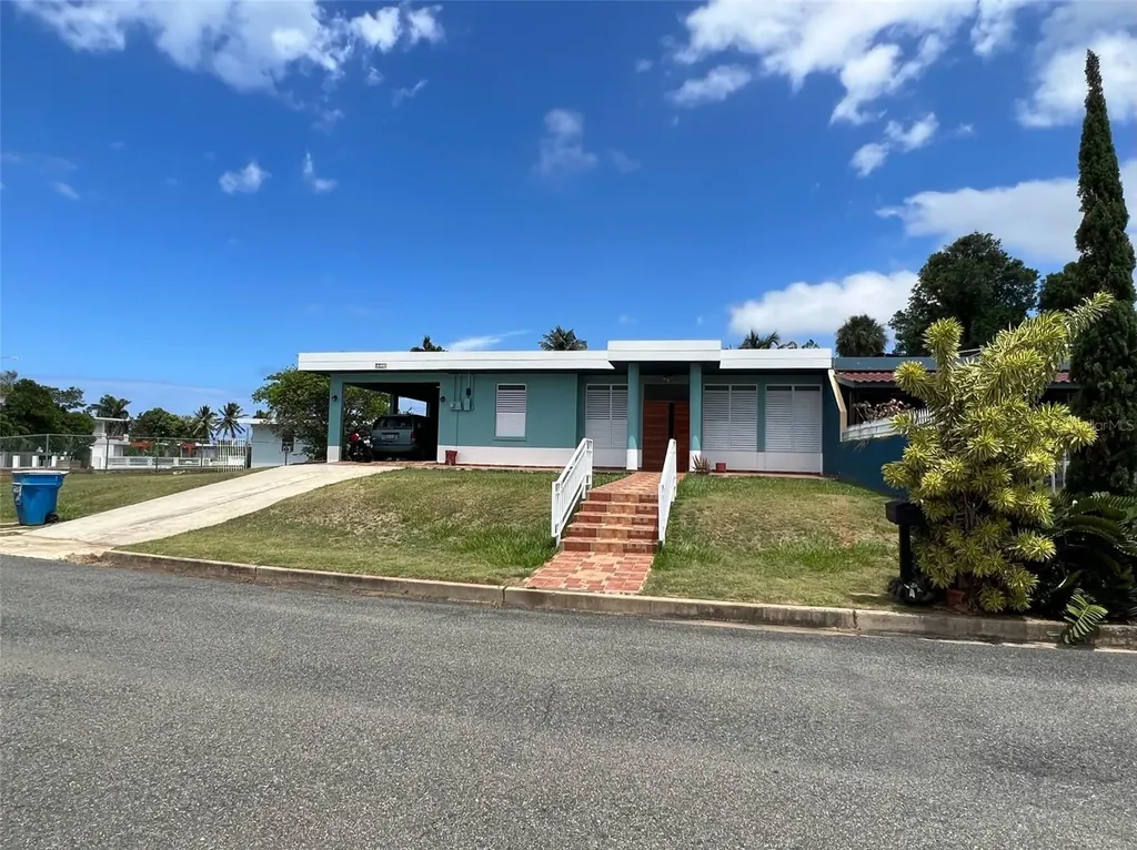 Circulo C Casa En Ramey Aguadilla PR 00603