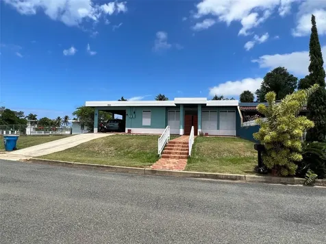 Circulo C Casa En Ramey Aguadilla PR 00603