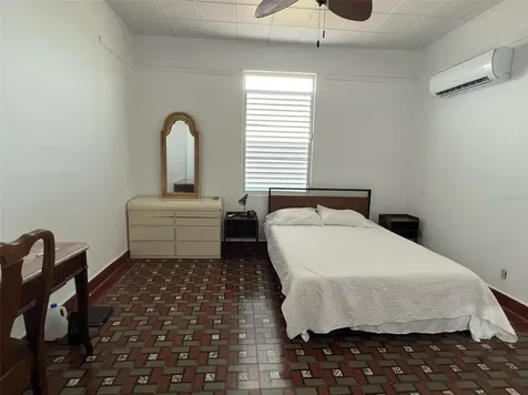 Circulo C Casa En Ramey Aguadilla PR 00603