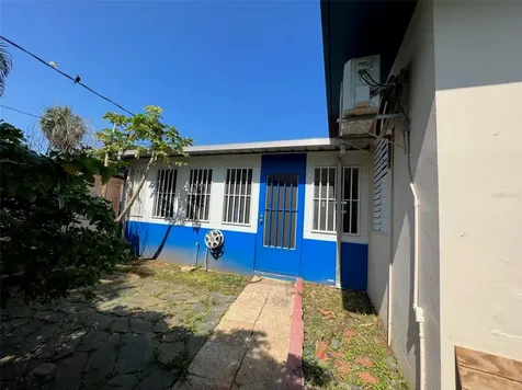 Circulo C Casa En Ramey Aguadilla PR 00603
