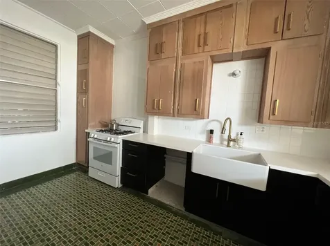 Circulo C Casa En Ramey Aguadilla PR 00603